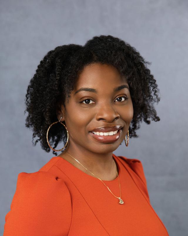 Photo of Lauren Heath